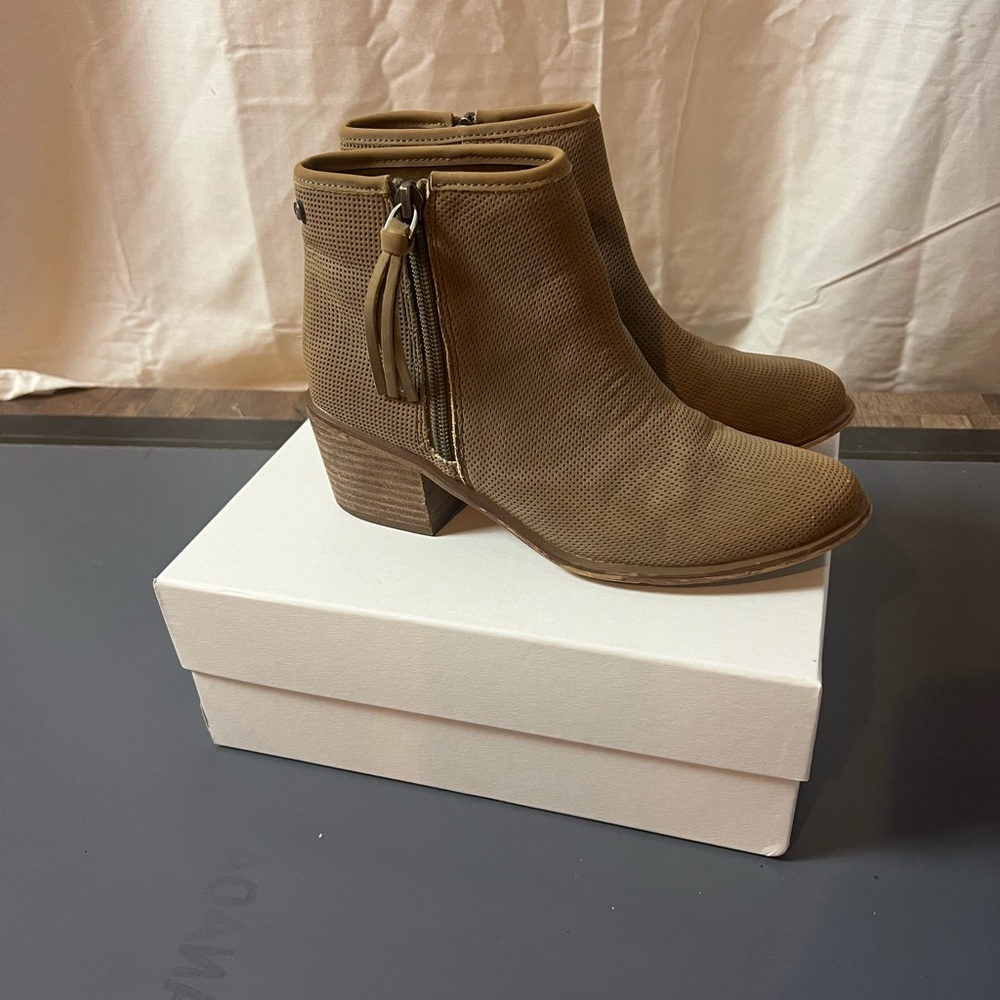 Thread and Supply brown suede ankle boots